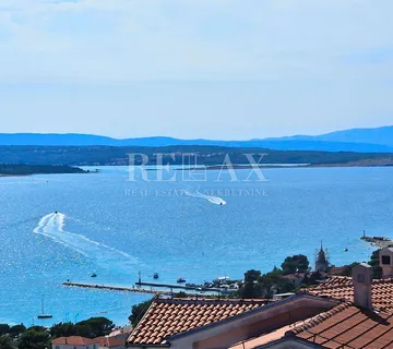 Crikvenica - garsonjera s loggiom - cover