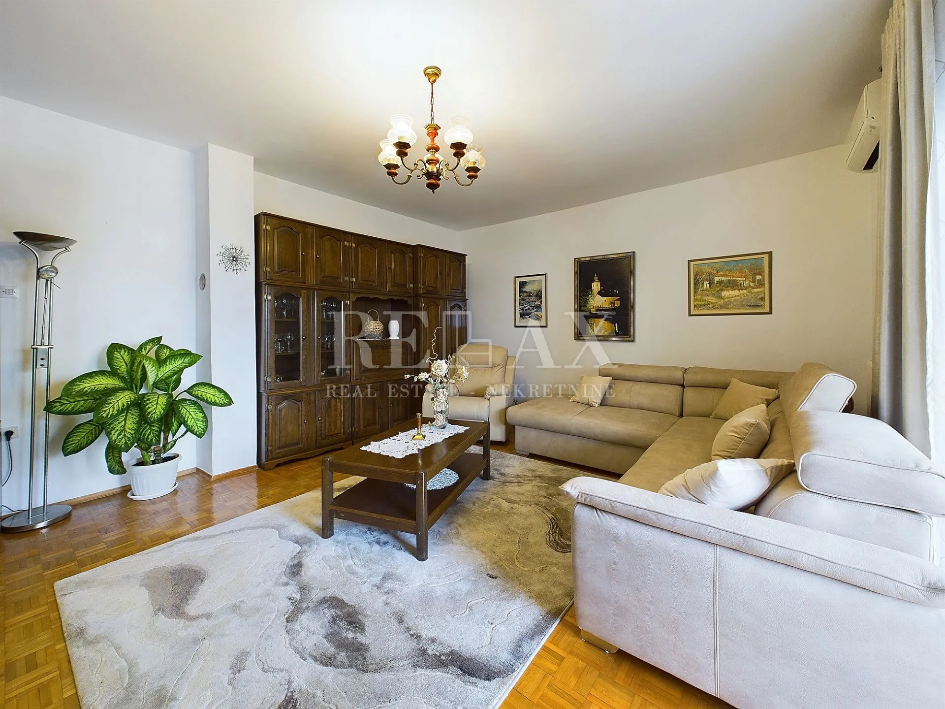 Selce - Etaža s okućnicom, garažom i apartmanom za goste - cover