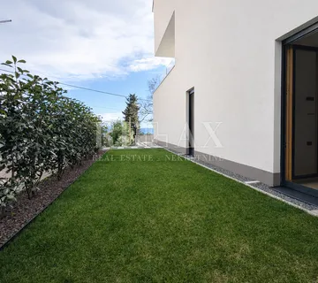 Rijeka, Kantrida - luksuzni stan s okućnicom - cover