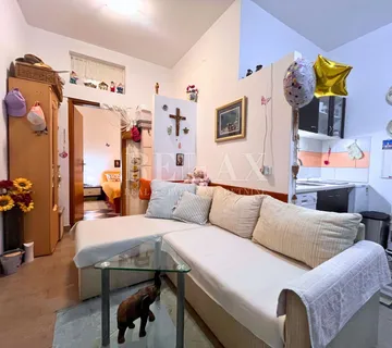 Novi Vinodolski - jednosobni stan s parkirnim mjestom - cover