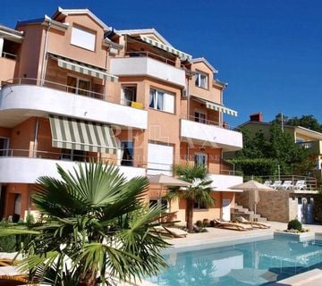 Oprić, Lovran - apartmanska vila sa bazenom - cover