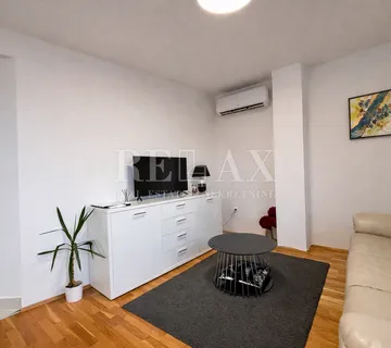 Novi Vinodolski - dvosobni stan s parkirnim mjestom - cover