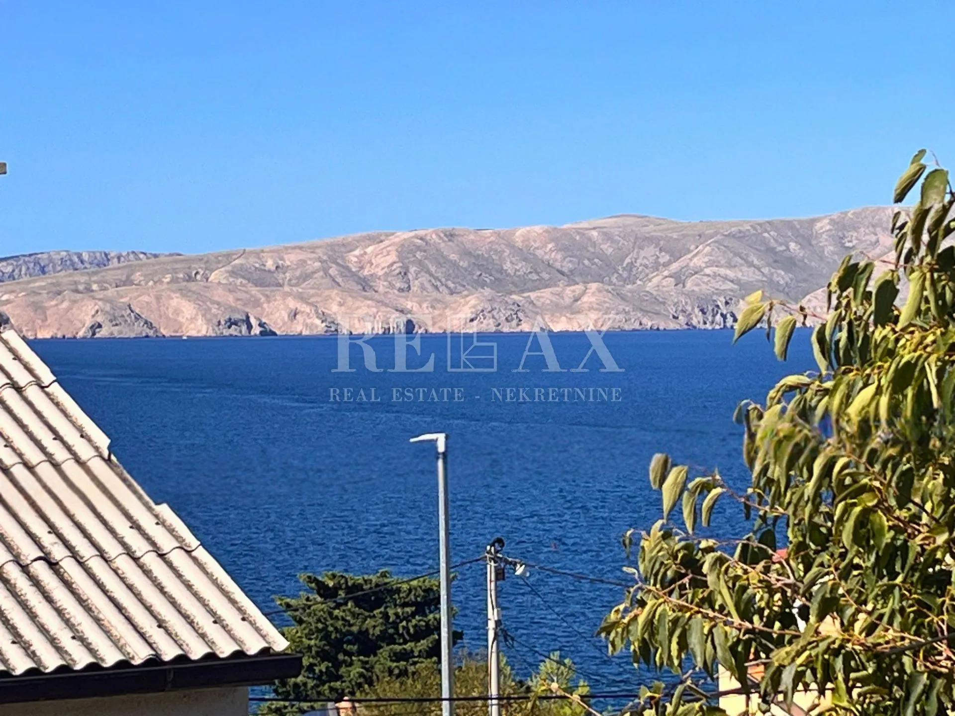 Senj - prostrani stan u širem centru - cover