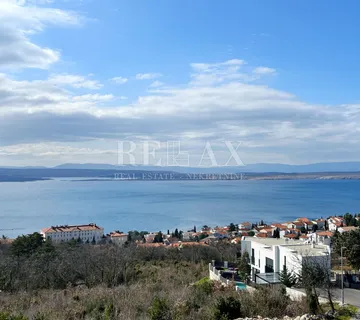 CRIKVENICA - Ekskluzivni stan s vlastitim bazenom