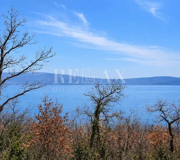 Crikvenica - započeta gradnja kuće sa bazenom