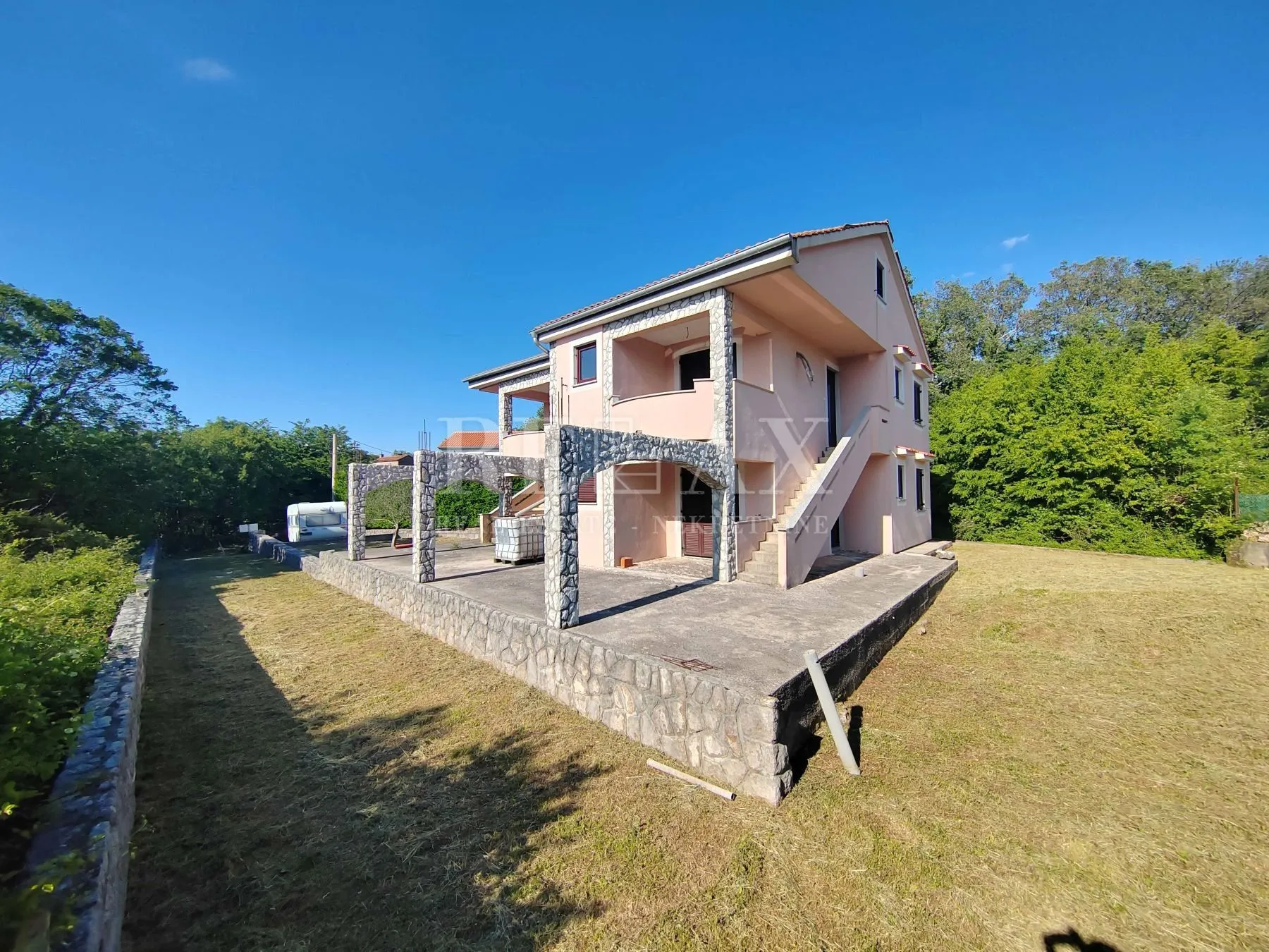 Otok Krk, Dobrinj - novoizgrađena kuća s dva stana - cover