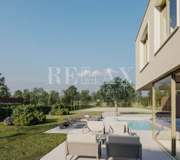 Labin- novogradnja s bazenom i velikom okućnicom - cover