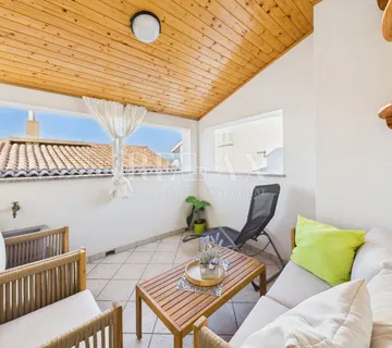 Selce - kuća u blizini mora - cover