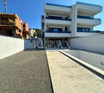 Dramalj - dvoetažni stan s bazenom, novogradnja - Dramalj, Crikvenica