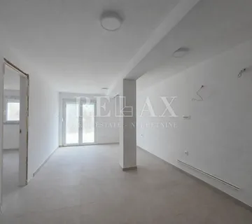 Crikvenica - prizemni stan s parkingom, 44,13 m2 - cover