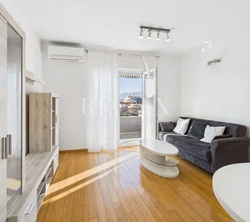 Rijeka, Srdoči - novouređen stan sa dvije spavaće sobe - cover