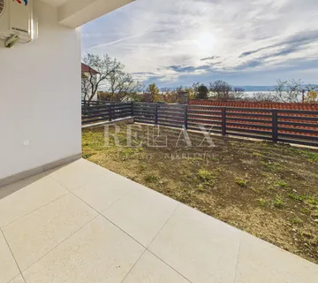 Povile - stan u novogradnji, parking, okućnica - cover