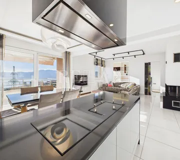 Rijeka, Drenova - luksuzni stan s pogledom na more - cover