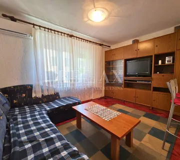 Crikvenica - centar, jednosoban stan 130 m od plaže - cover