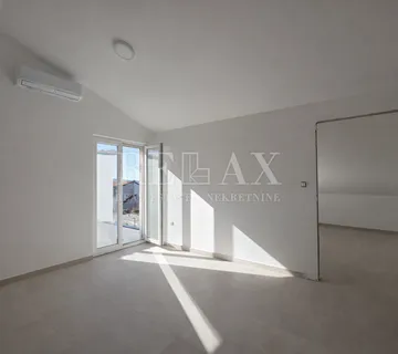 Crikvenica - stan sa dvije spavaće sobe - cover