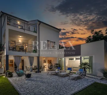 Tribalj - moderna vila sa bazenom - cover