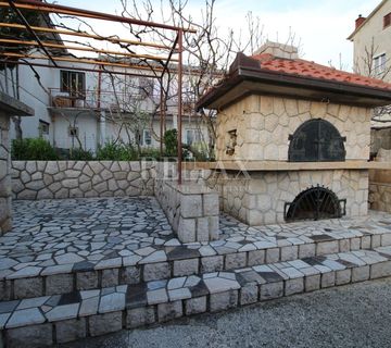 NOVI VINODOLSKI - Prostrana kuća za veliku obitelj - cover