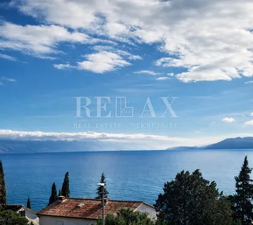 Novi Vinodolski - kuća u drugom redu do mora - cover