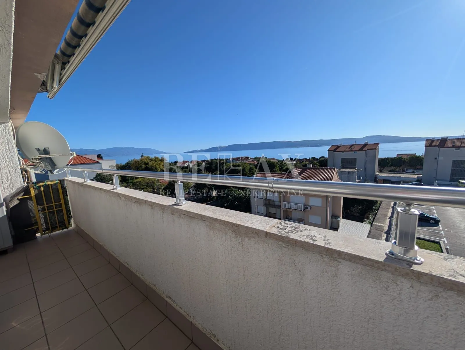 Novi Vinodolski - stan u centru s pogledom na more - cover
