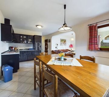 Klenovica - Stan u 1.redu sa okućnicom 250m2 - cover
