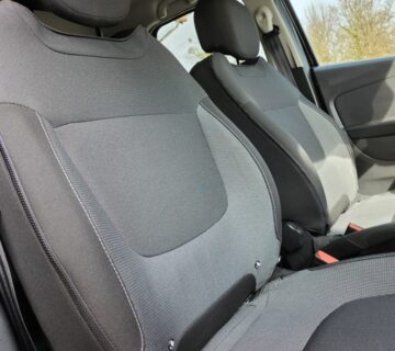 Renault Captur dCi 90 ⭐ Navi, Park senzori, Kamera ⭐ Veliki servis - cover