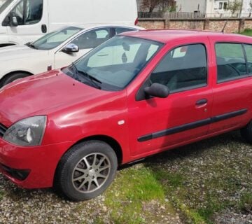 Renault Clio 1,2 - cover