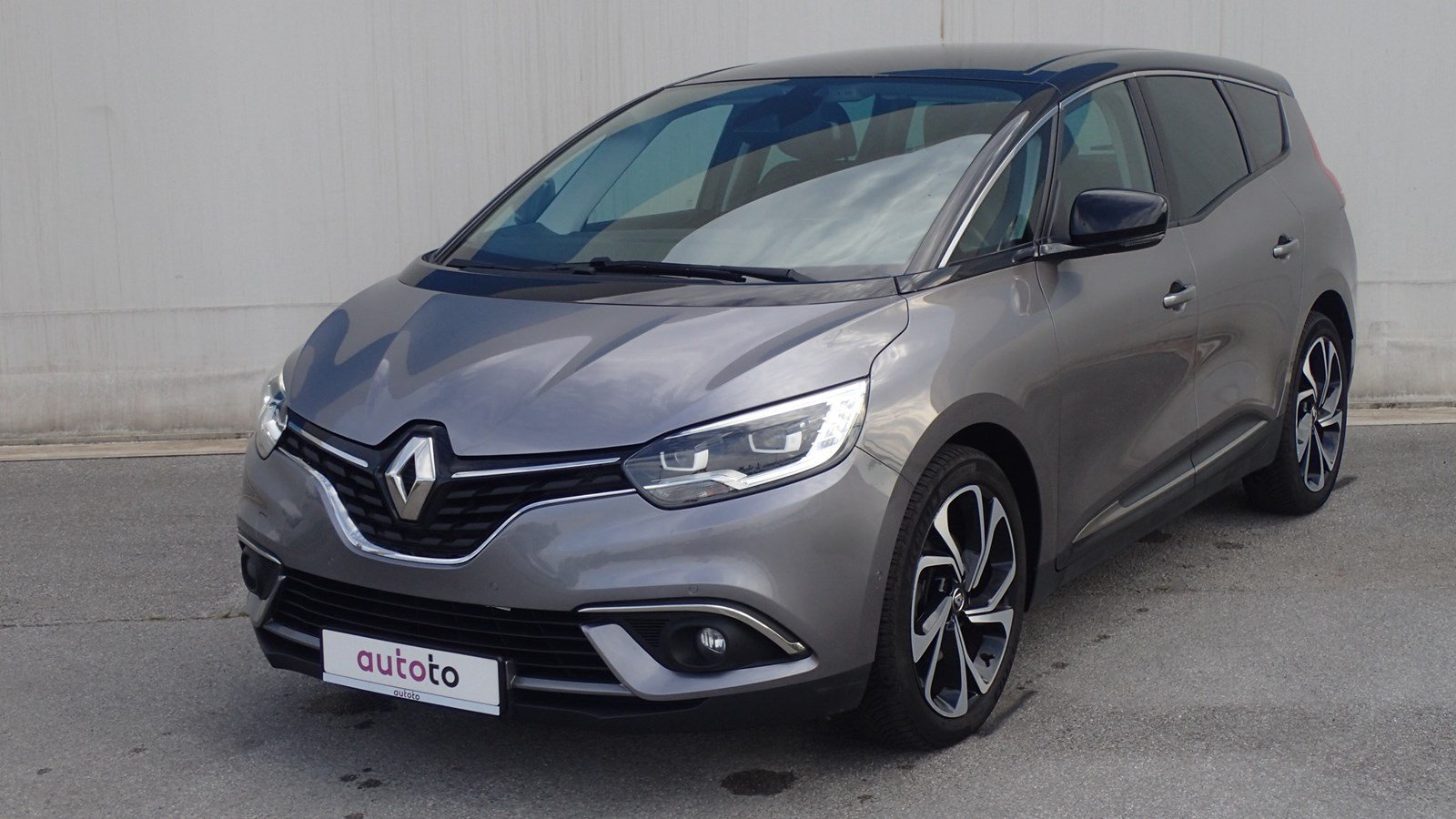 renault-grand-scenic-17-dci-7-sjedala-diesel-rablj-638307264424176174_1600_900