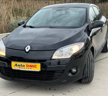 Renault Megane 1,5 dCi - cover