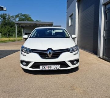 Renault Megane Blue dCi 115 - cover