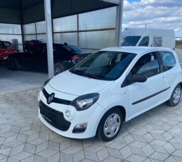 Renault Twingo 1,2 16V LEV VELIKA RASPRODAJA - PREKO 200 VOZILA - cover