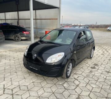 Renault Twingo 1,2 16V * VELIKA RASPRODAJA - PREKO 200 VOZILA * - cover