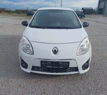 Renault Twingo 1,2 16V  VELIKA RASPRODAJA - PREKO 200 VOZILA - cover