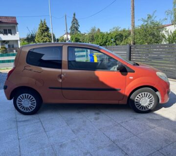 Renault Twingo 1,2 - cover