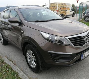 Kia Sportage 2WD 1,7 CRDi - cover