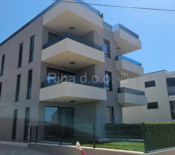 Zadar, Diklo, stan u novogradnji na prvom katu - cover