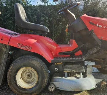 CASTELGARDEN tcp 102 hydro 17,5hp, servis, obnovljeno kosište - cover