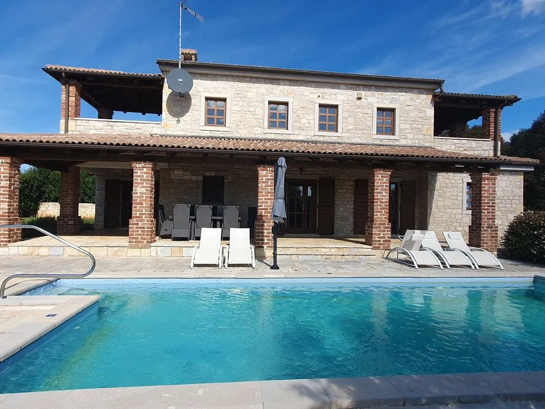 Kuća: Poreč, 262.00 m2, Kamena Villa sa Bazenom u Okolici Poreča - cover