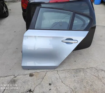 BMW 1 2006 ZADNJA LIJEVA VRATA - cover