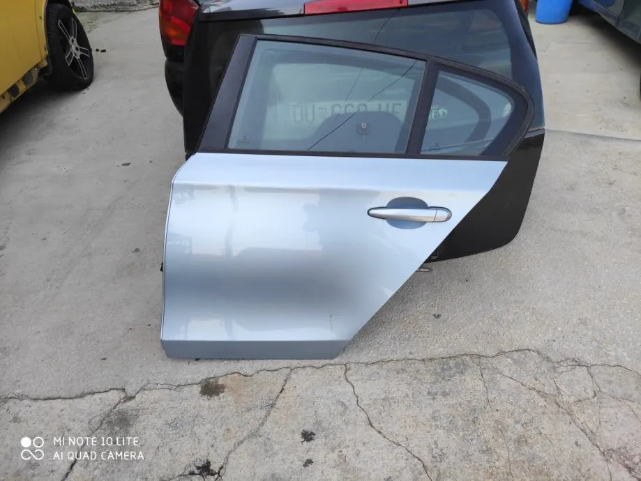 BMW 1 2006 ZADNJA LIJEVA VRATA - cover