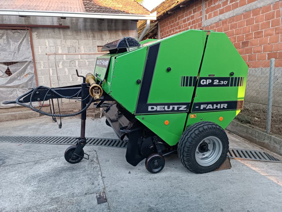 rolo-balirka-deutz-fahr-2-30-mreza-kao-slika-218752225