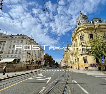 CENTAR - Trg Petra Svačića - 97 m2, 4-sobni + BALKON - SVE NOVO - Zagreb