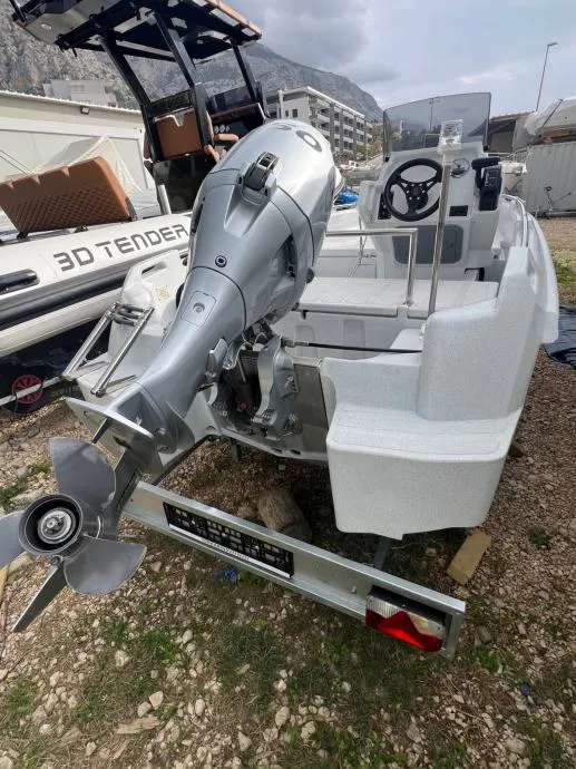 ROTO 450 Family + HONDA BF 50 (testno plovilo) - cover