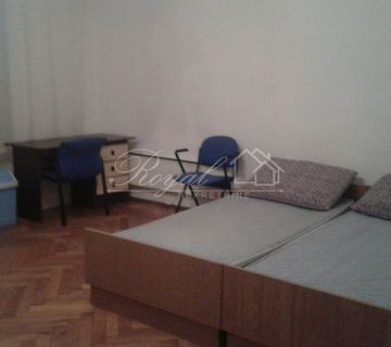 Centar, 2s+db, 400€ - cover