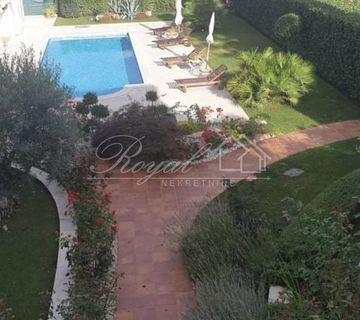 Prekrasna kamena vila u blizini Poreča, 870.000€ - cover