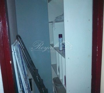 TURNIĆ, 3S+DB, 64 M2, CENTRALNO, 420 EUR - cover