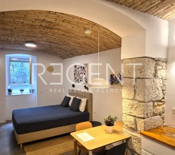 Zagreb, Donji grad - dvosoban stan 42 m2 - cover