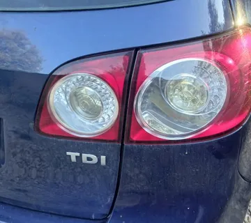 GOLF PLUS 2007 ZADNJA DESNA LAMPA - cover