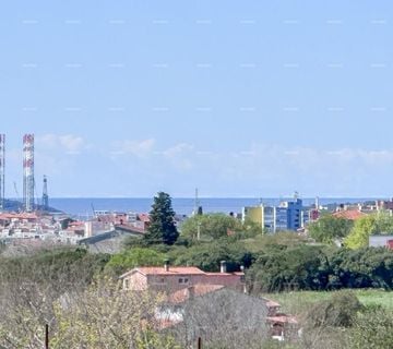 Građevinsko zemljište sa građevinskom dozvolom i projektom, Pula. - cover