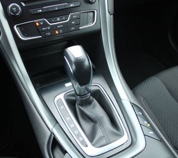 Ford Mondeo 2.0 TDCi AUTOMATIK *NAVIGACIJA, KAMERA* - cover