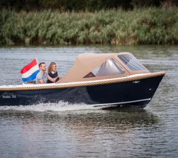 Maxima 550 - cover